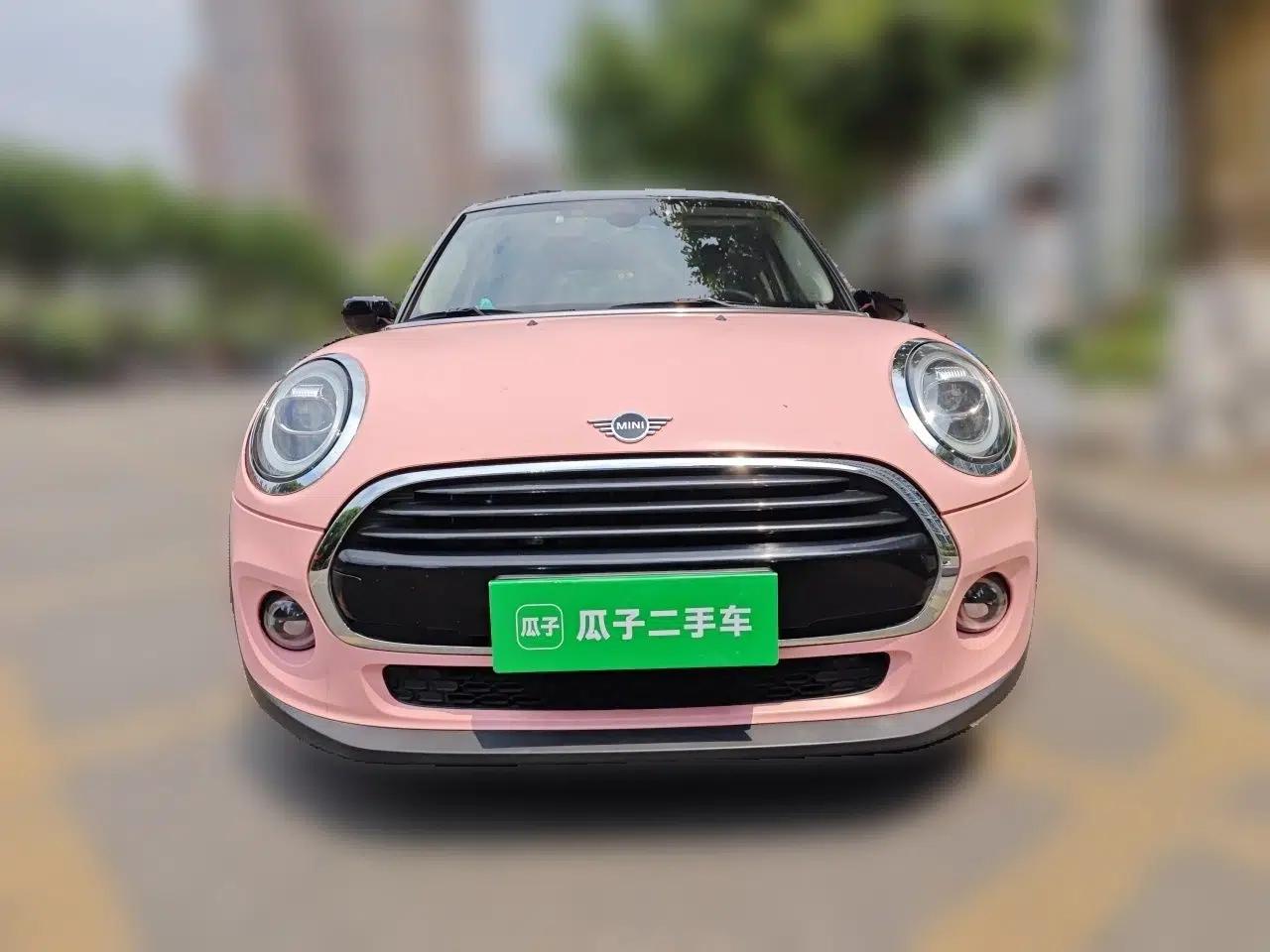 MINI 2020 1.5T COOPER Classic Edition Five-Door Version — миниатюра 2