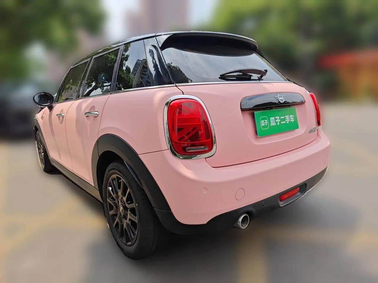 MINI 2020 1.5T COOPER Classic Edition Five-Door Version — миниатюра 4