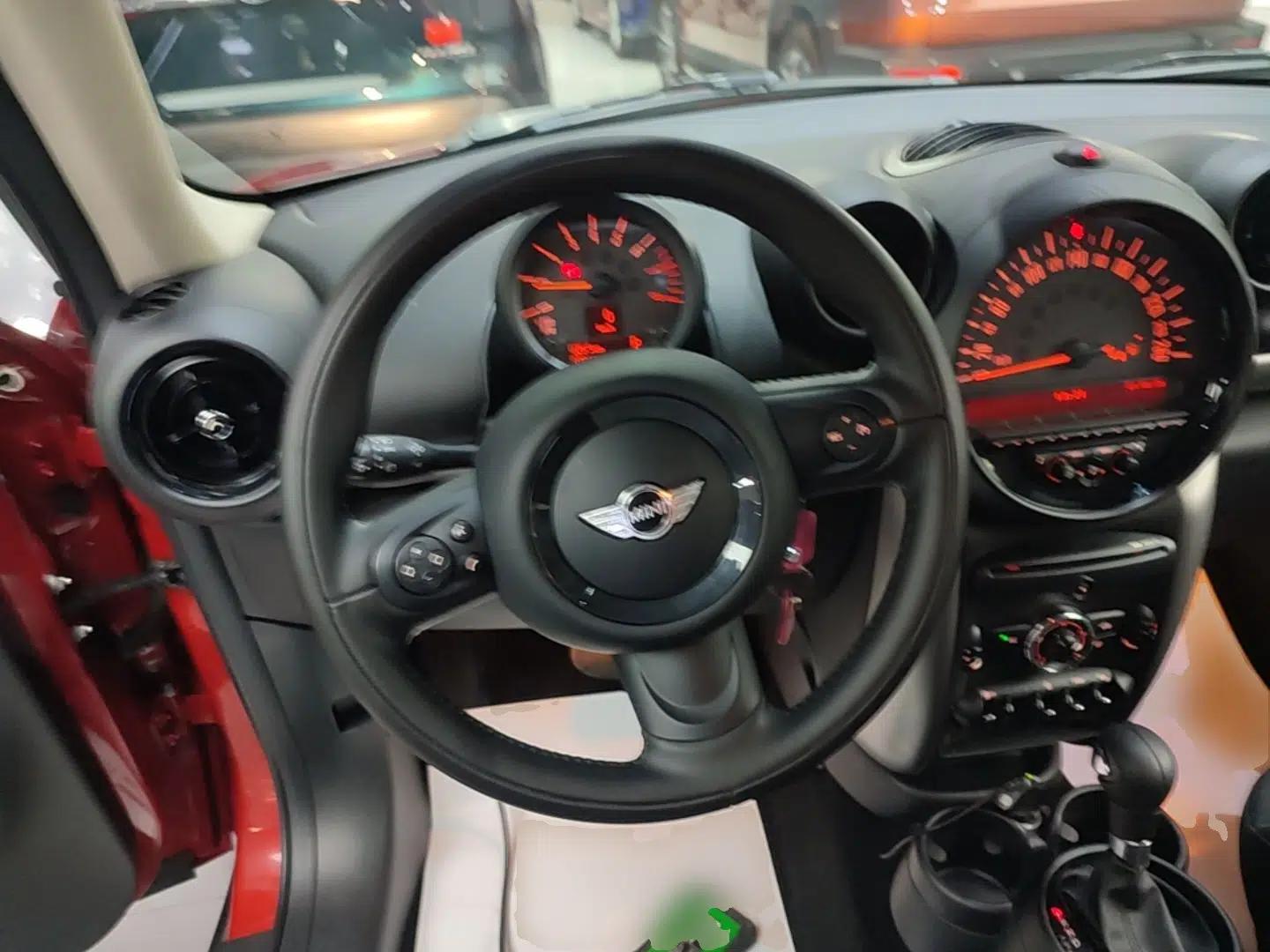 MINI Countryman 2016 1.6T COOPER ALL4 Fun Equipment Enthusiast — миниатюра 13