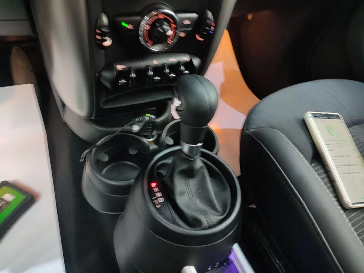 MINI Countryman 2016 1.6T COOPER ALL4 Fun Equipment Enthusiast — миниатюра 16
