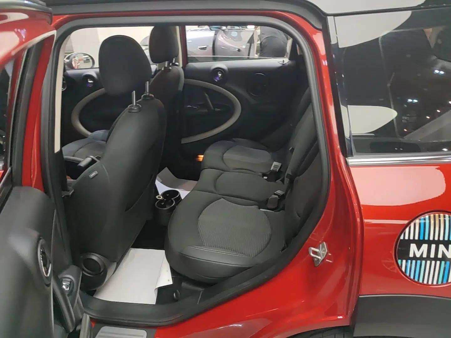 MINI Countryman 2016 1.6T COOPER ALL4 Fun Equipment Enthusiast — миниатюра 20