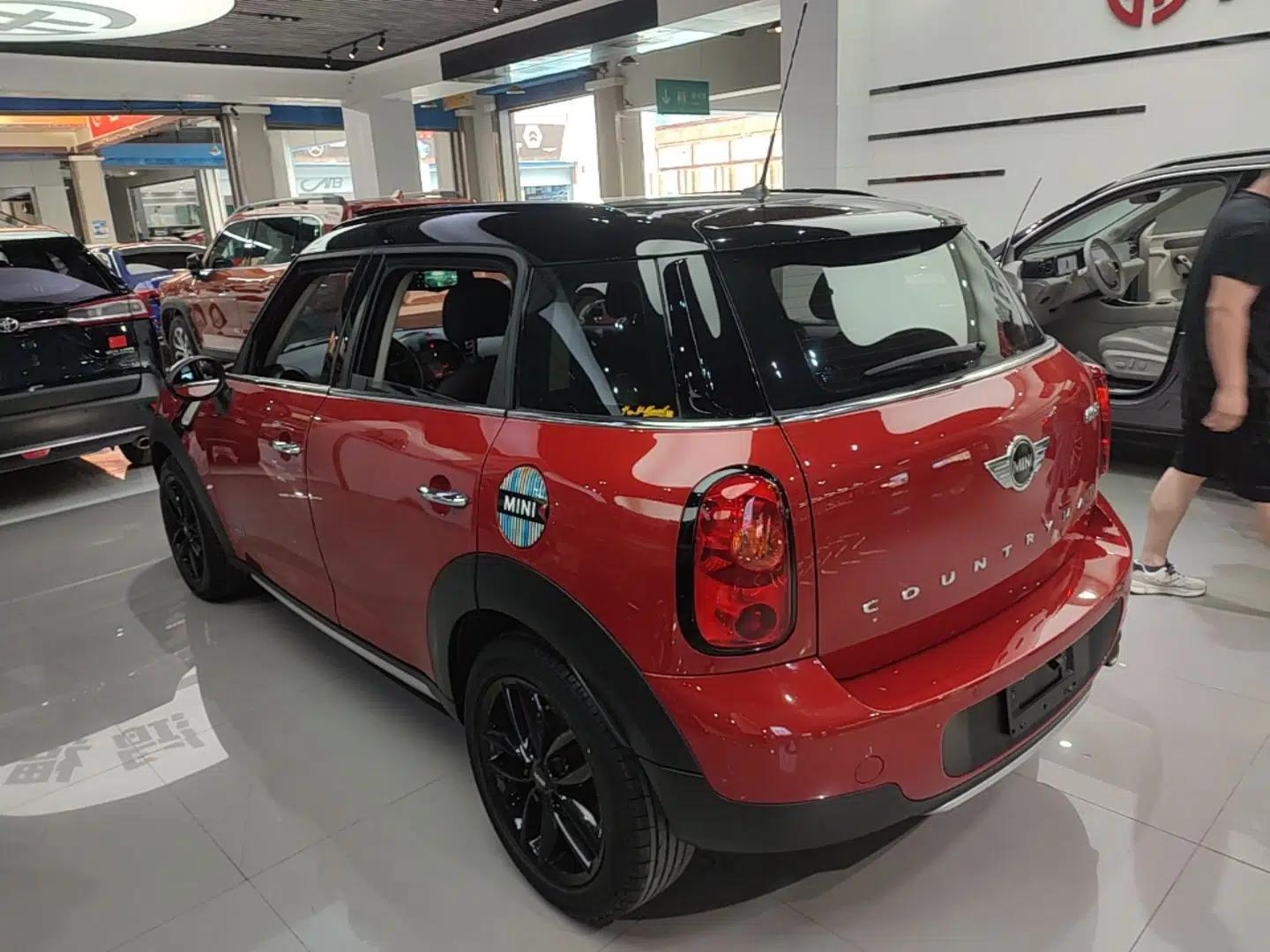 MINI Countryman 2016 1.6T COOPER ALL4 Fun Equipment Enthusiast — миниатюра 4