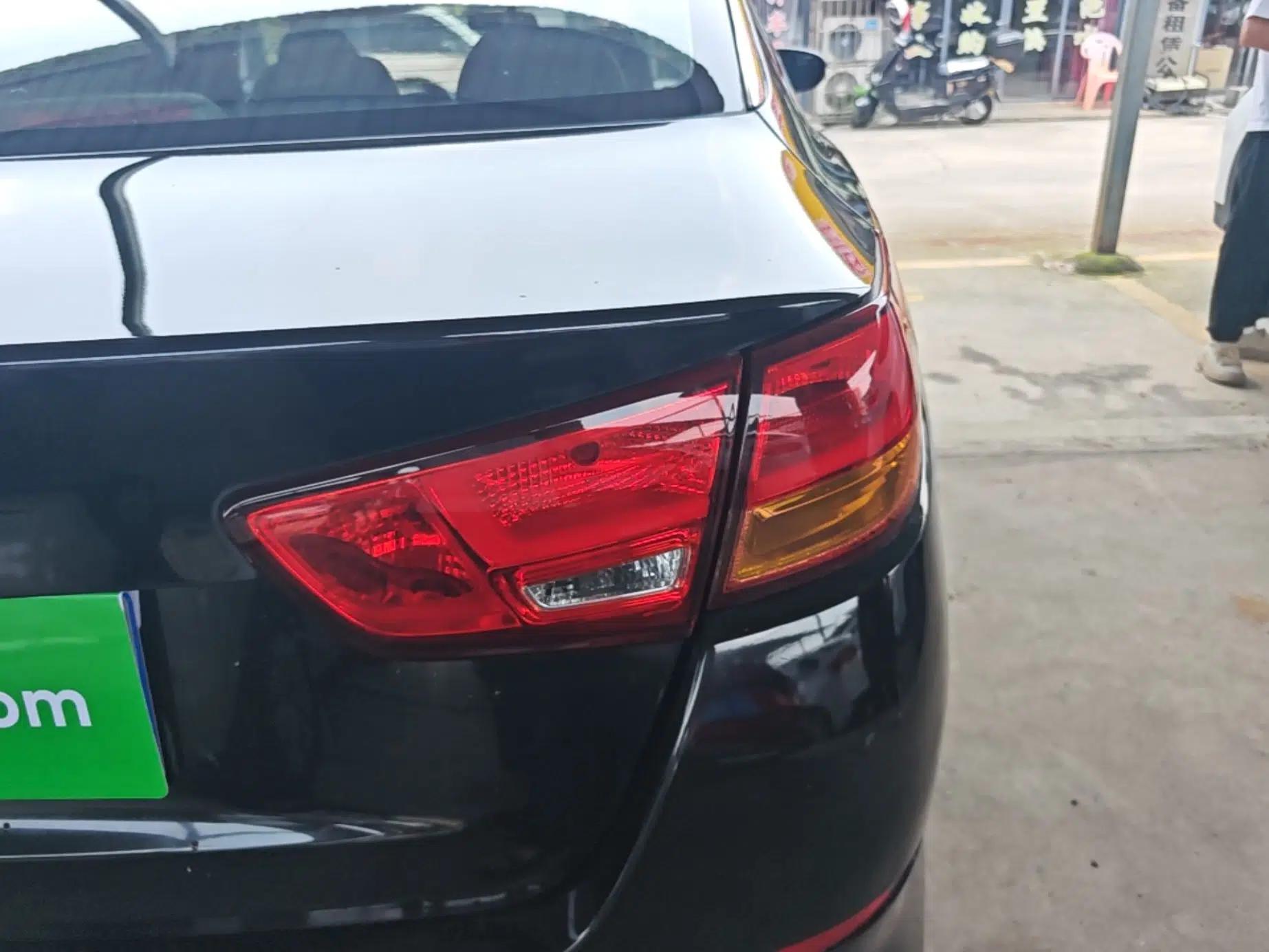 Kia K5 2014 2.0L Automatic LUXURY — миниатюра 9