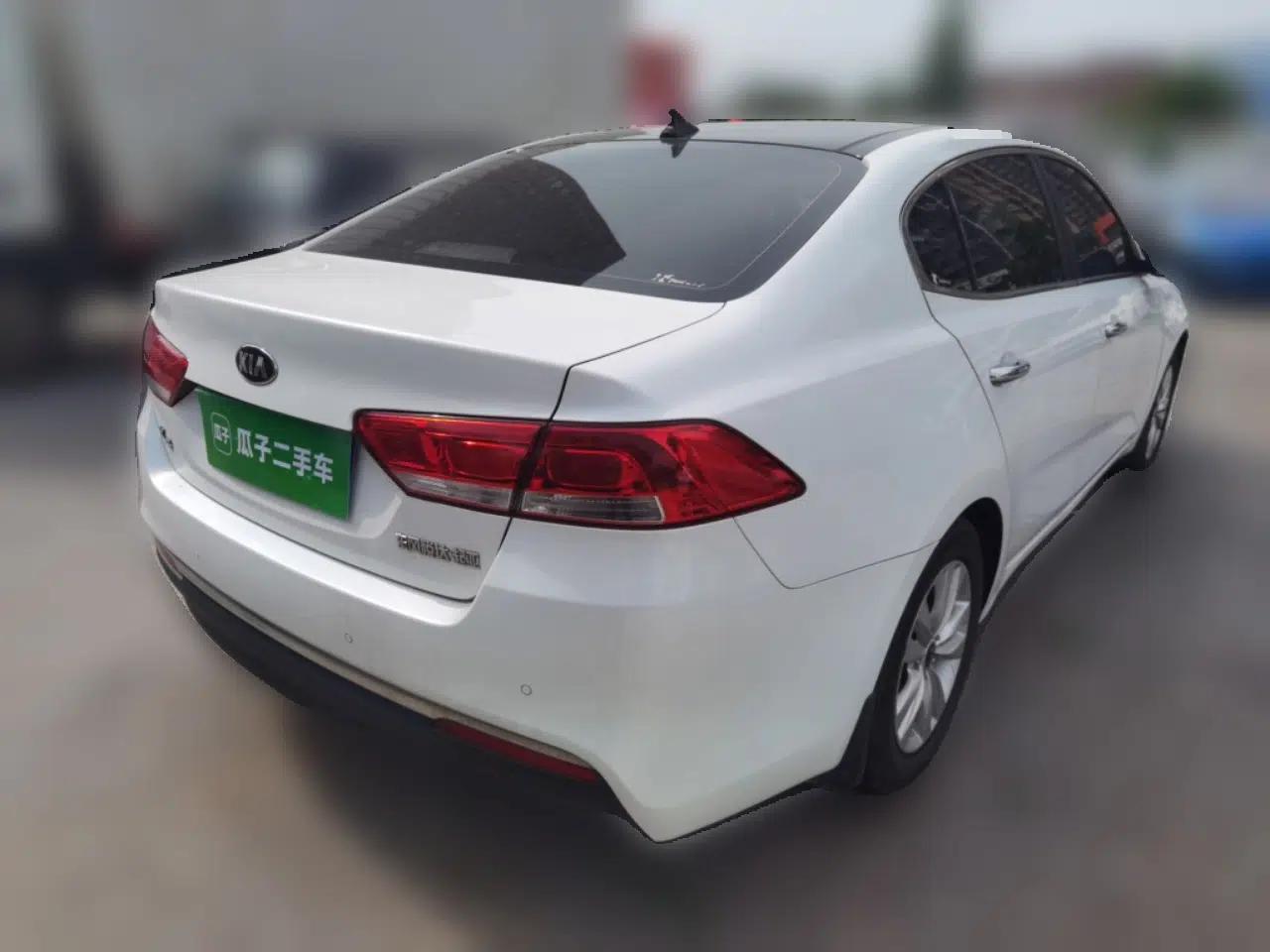 Kia K4 2014 1.8L Automatic GLS — миниатюра 6