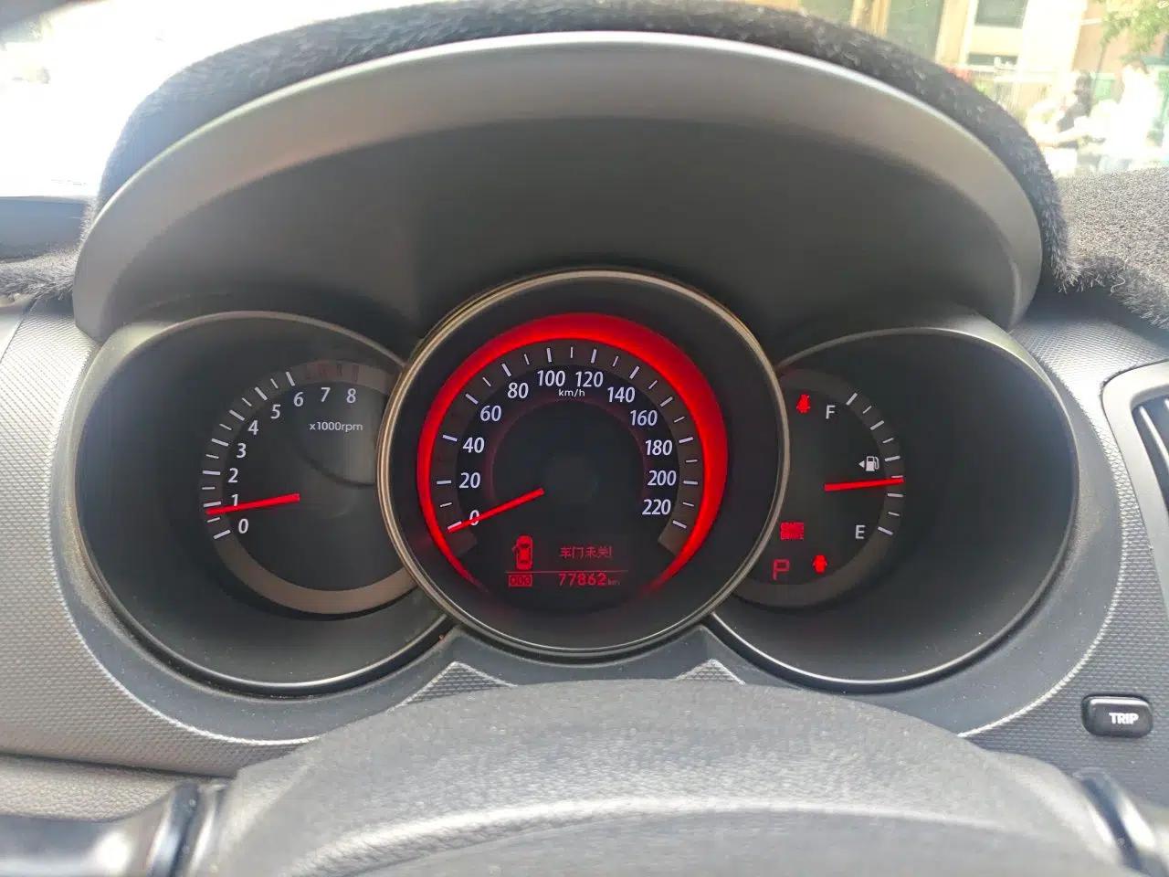 Kia Forte 2009 1.6L AT Premium — миниатюра 11