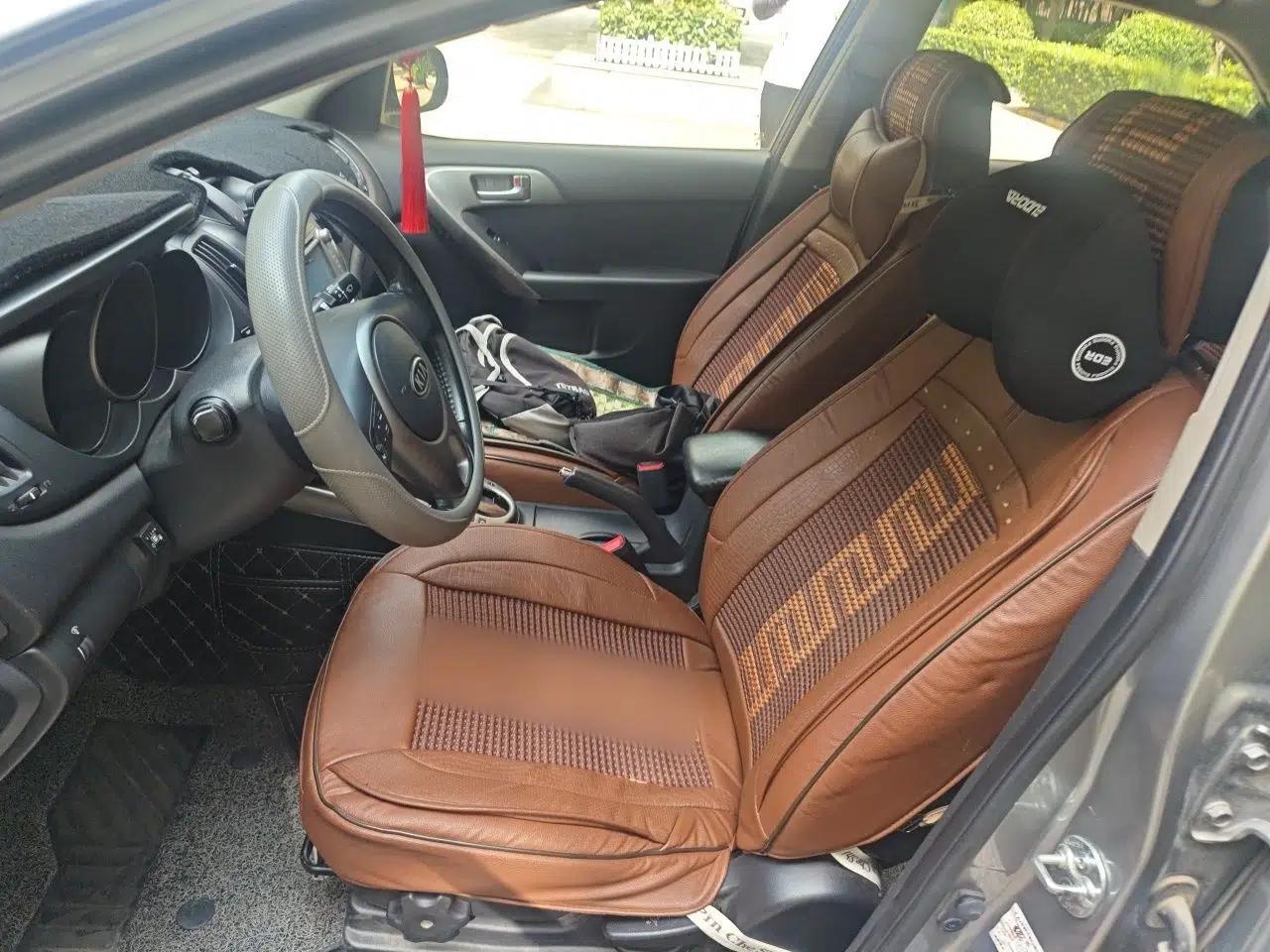 Kia Forte 2009 1.6L AT Premium — миниатюра 15
