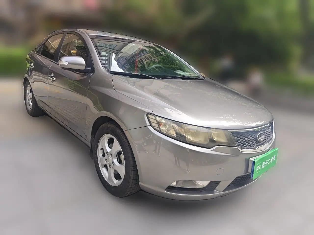 Kia Forte 2009 1.6L AT Premium — миниатюра 3