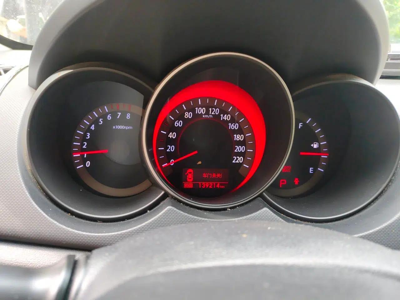 Kia Forte 2011 1.6L AT Premium — миниатюра 11