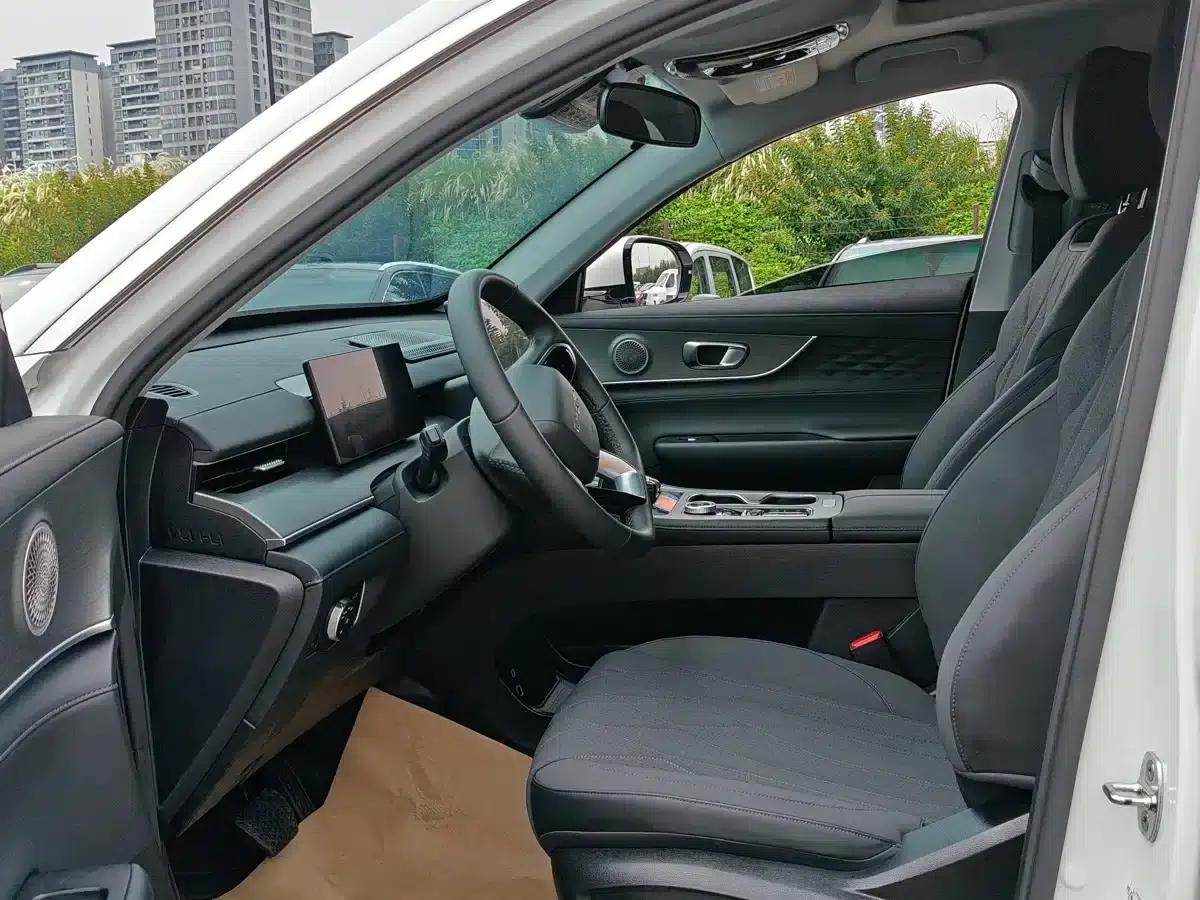 Chery Tiggo 8 PLUS 2025 290TGDI DCT Luxury Edition — миниатюра 6