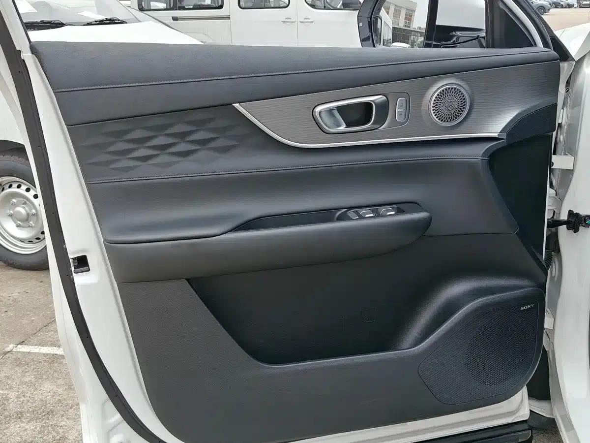 Chery Tiggo 8 PLUS 2025 290TGDI DCT Luxury Edition — миниатюра 10