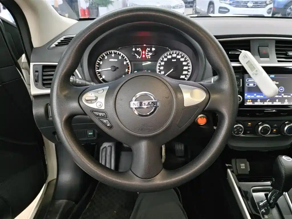 Nissan Sylphy 2016 1.6XL CVT Premium Edition — миниатюра 11