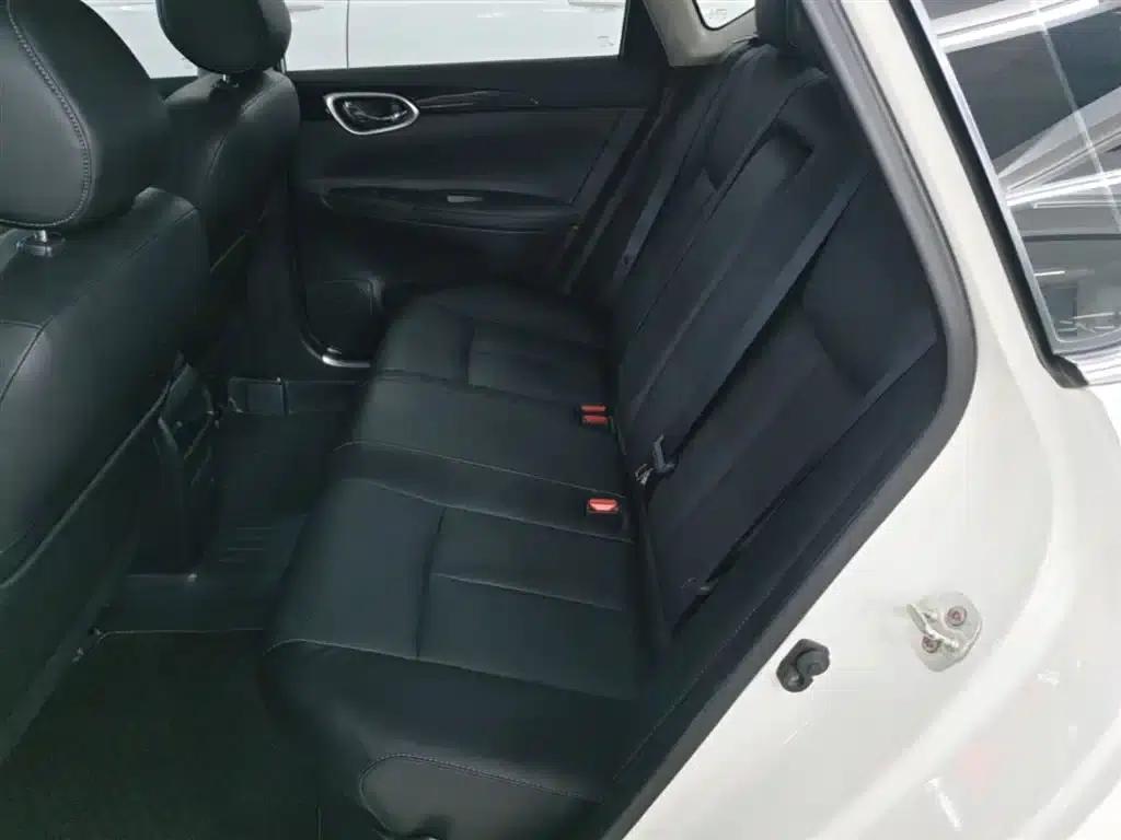 Nissan Sylphy 2016 1.6XL CVT Premium Edition — миниатюра 17
