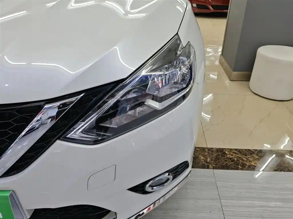 Nissan Sylphy 2016 1.6XL CVT Premium Edition — миниатюра 24