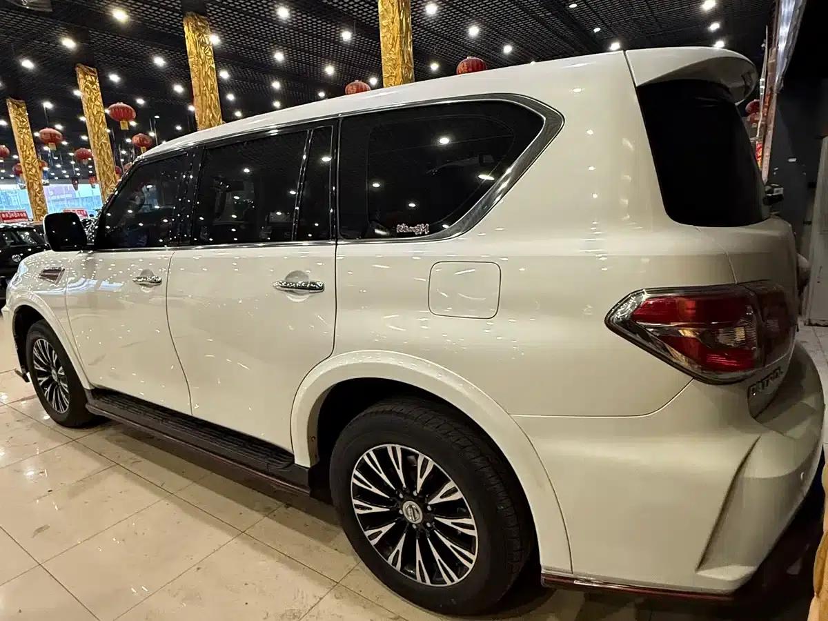 Nissan Patrol 2018 4.0L Flagship Edition — миниатюра 9