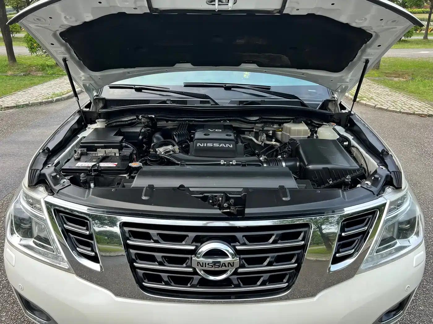 2017 Nissan Patrol 4.0L Automatic — миниатюра 24