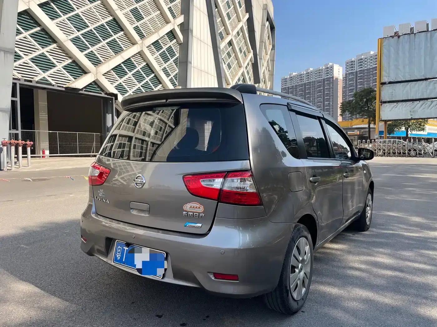 Nissan Livina 2013 1.6XE CVT Comfort Edition — миниатюра 5