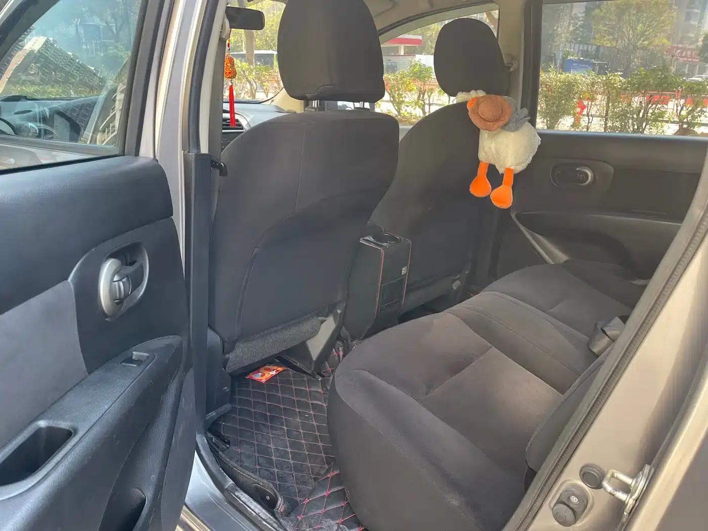 Nissan Livina 2013 1.6XE CVT Comfort Edition — миниатюра 9