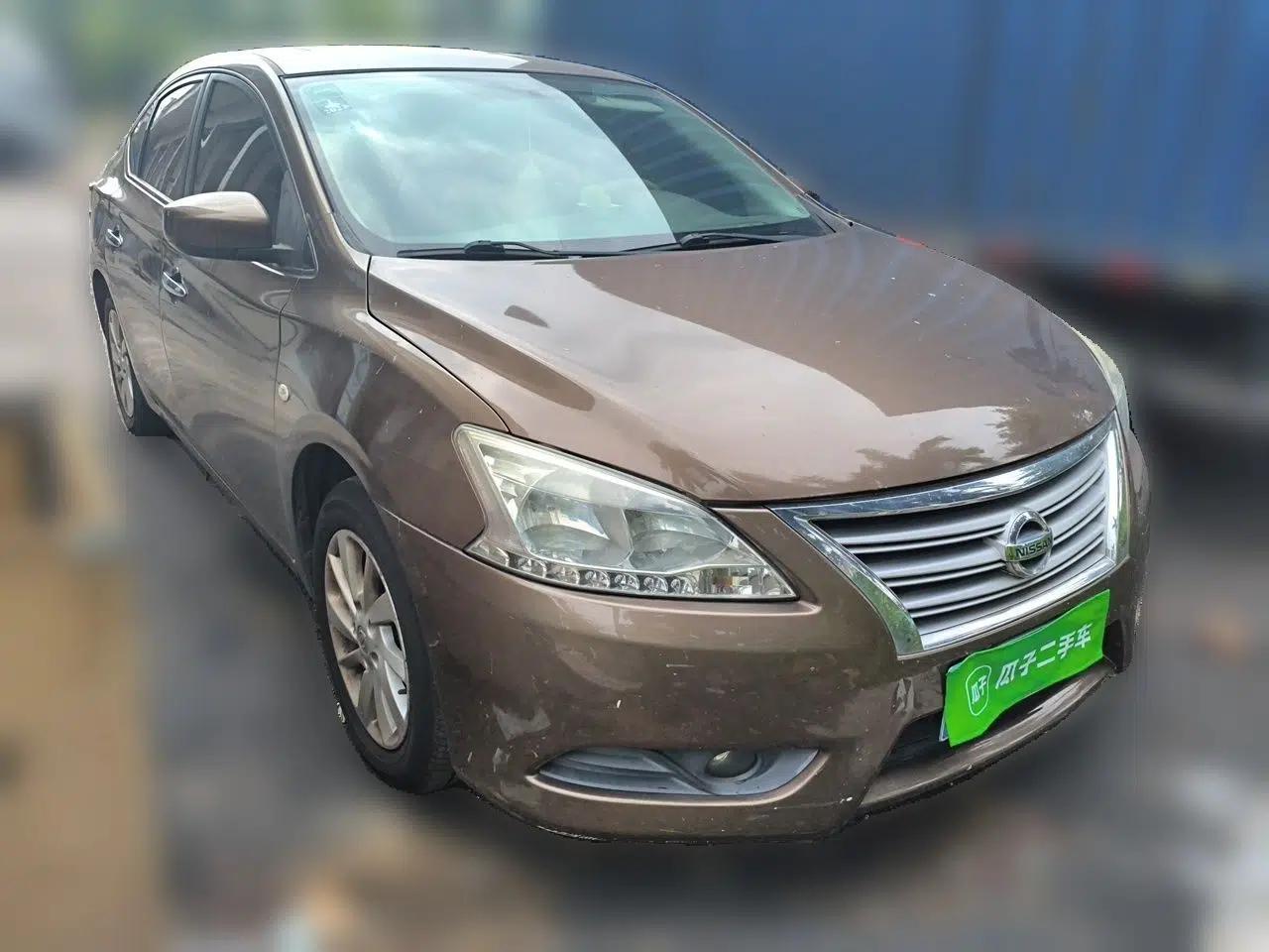Nissan Sylphy 2014 1.6XV CVT Deluxe Edition — миниатюра 3