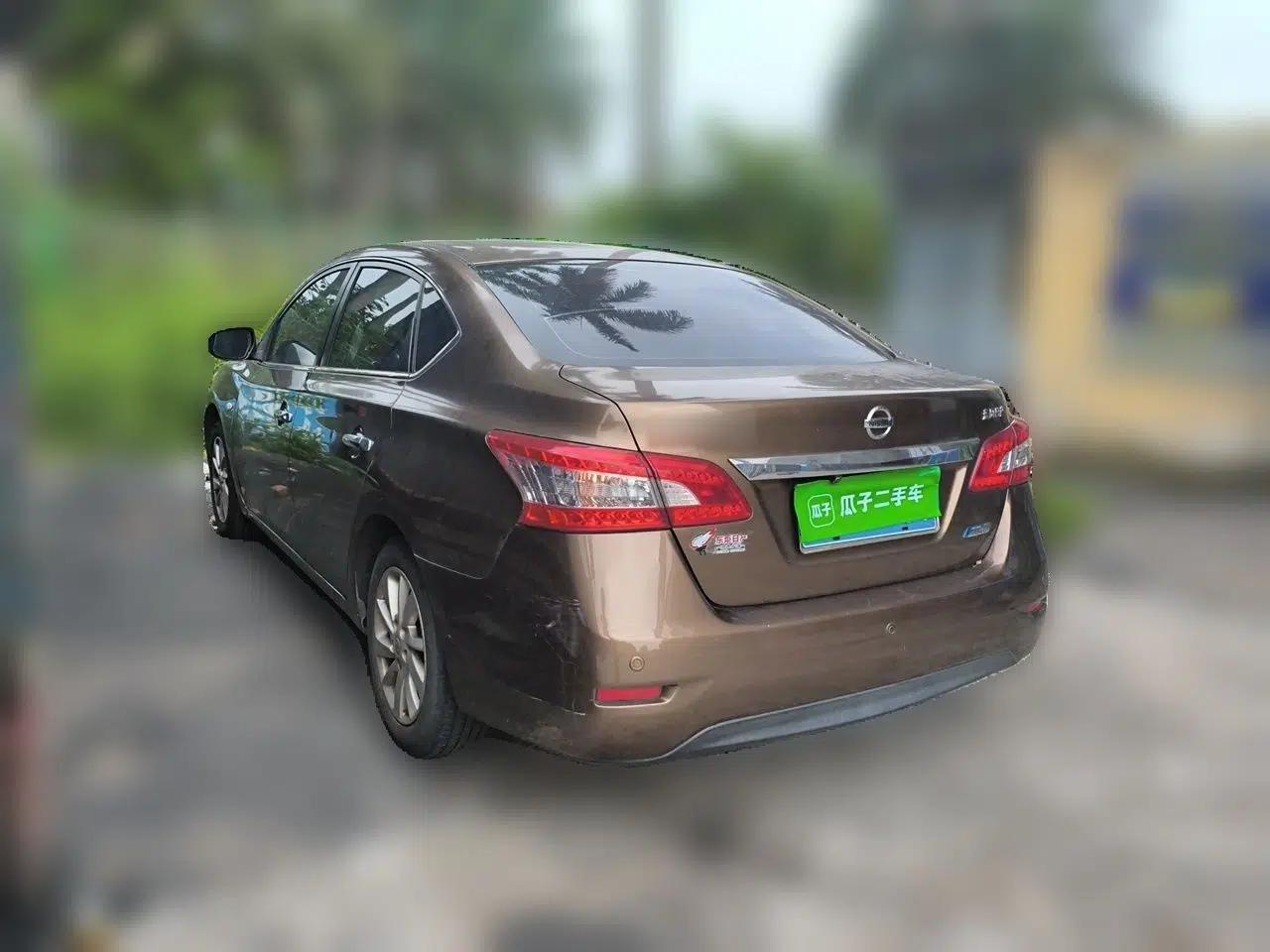 Nissan Sylphy 2014 1.6XV CVT Deluxe Edition — миниатюра 4