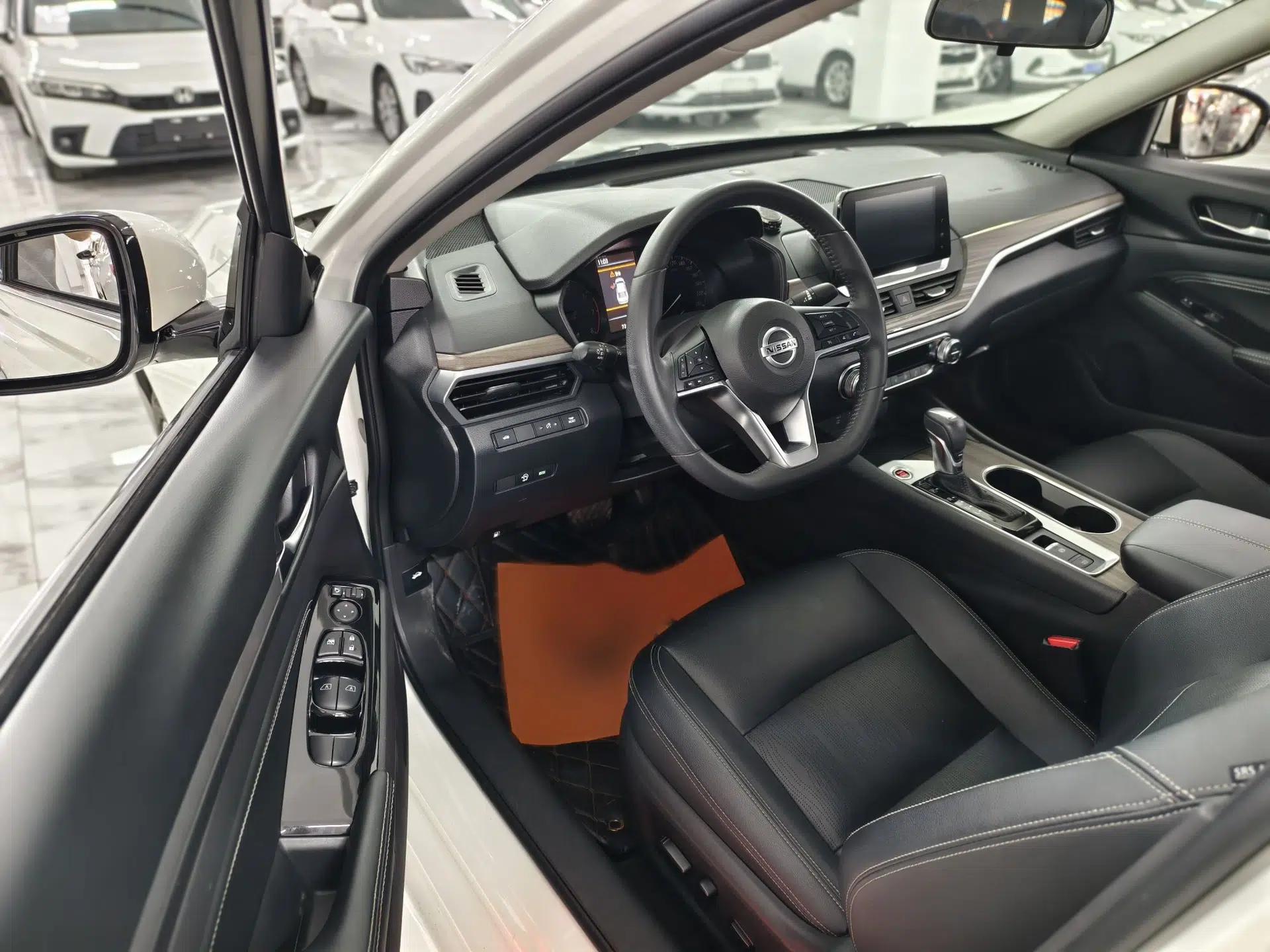 Nissan Teana 2021 2.0L XL Comfort Edition — миниатюра 8