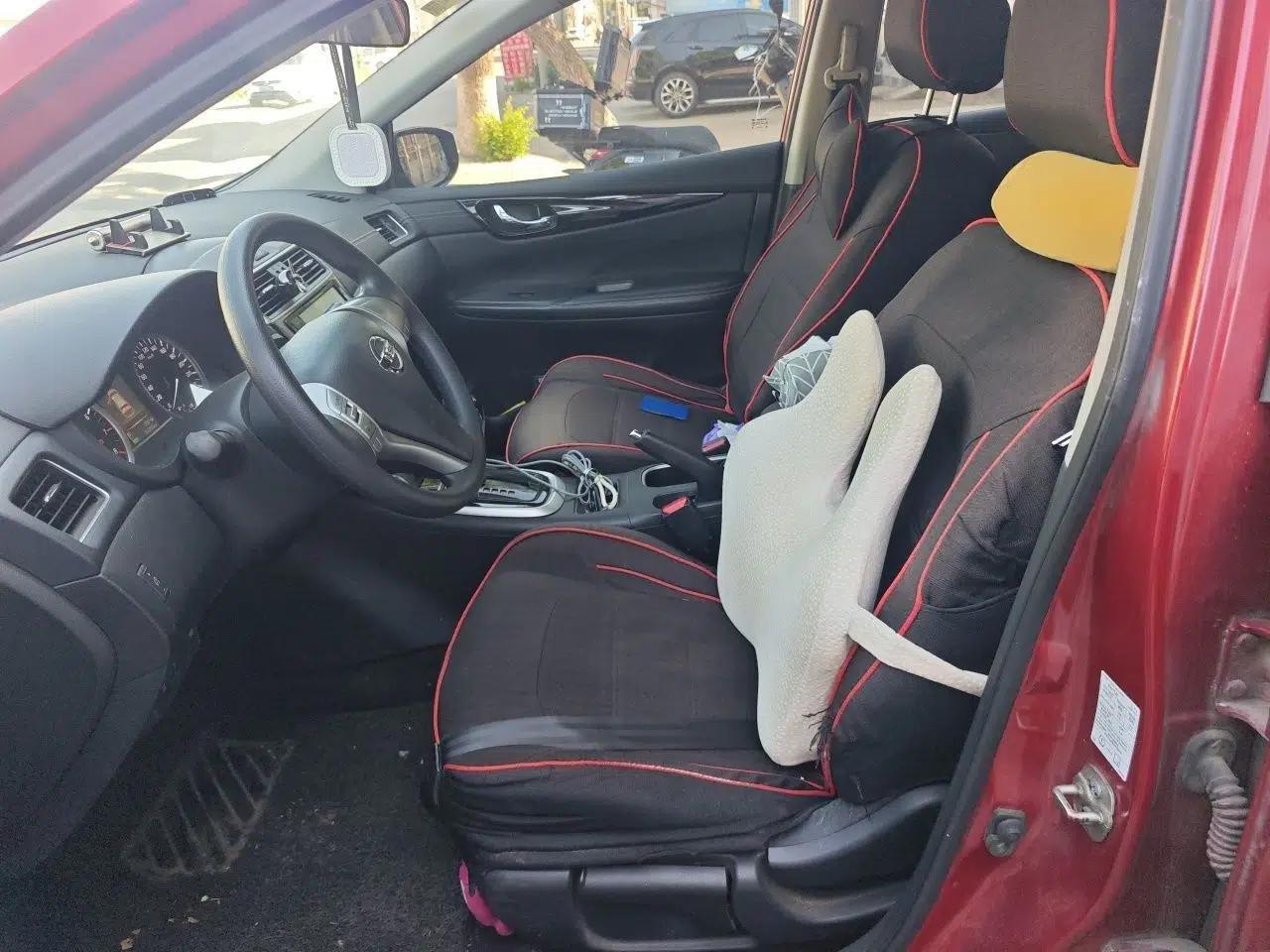 Nissan Tiida 2016 1.6L CVT Cool Dynamic Edition — миниатюра 15