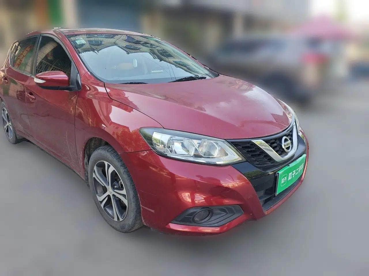 Nissan Tiida 2016 1.6L CVT Cool Dynamic Edition — миниатюра 3
