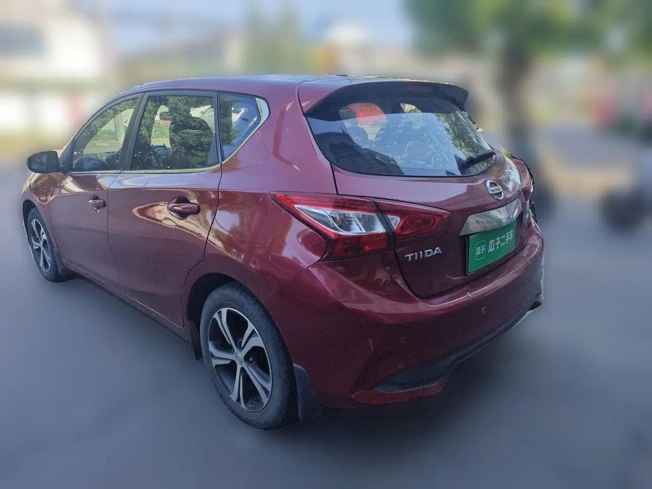 Nissan Tiida 2016 1.6L CVT Cool Dynamic Edition — миниатюра 4