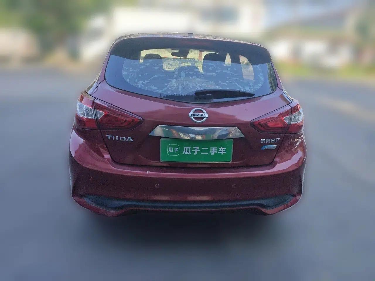 Nissan Tiida 2016 1.6L CVT Cool Dynamic Edition — миниатюра 5