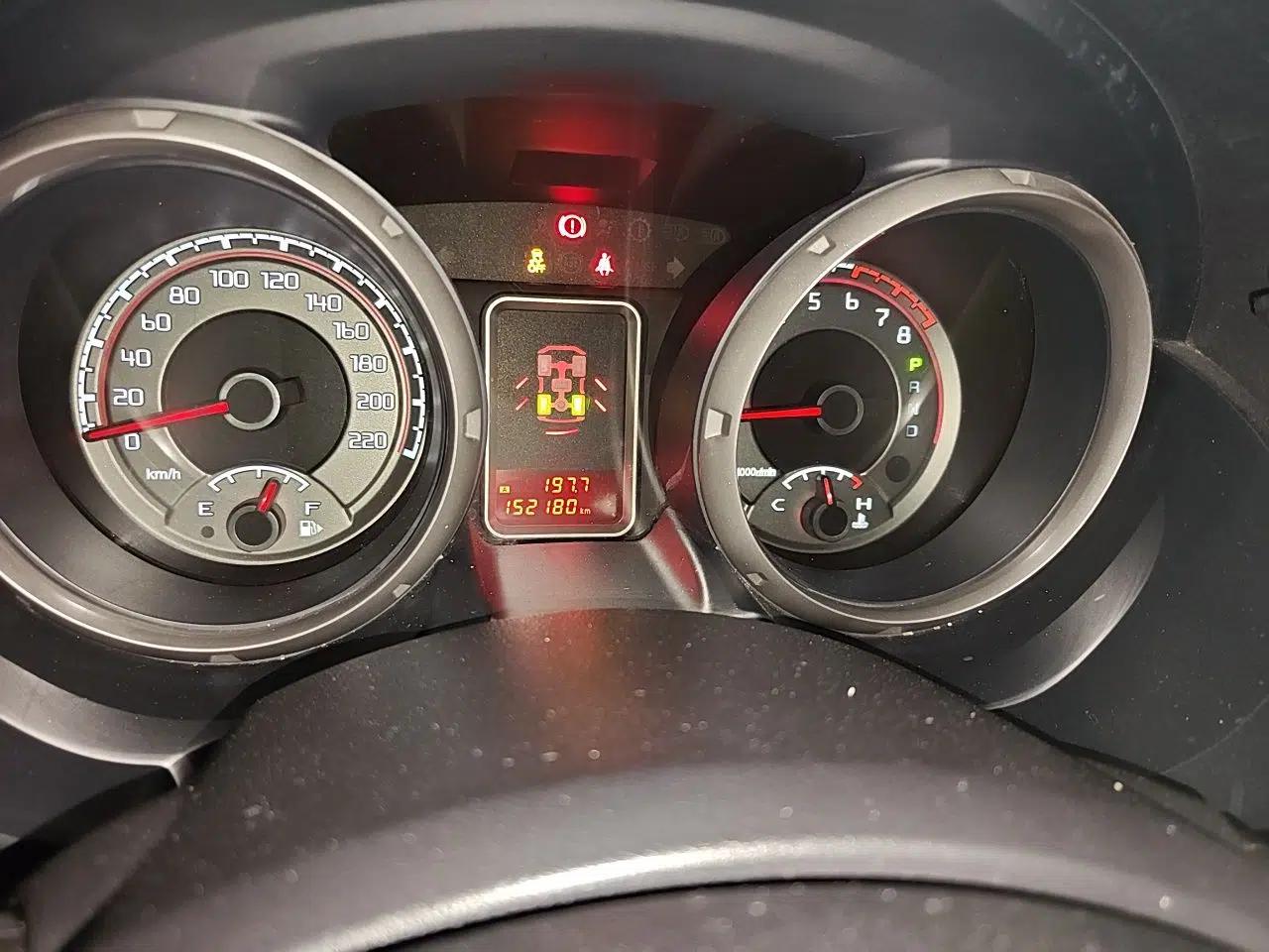Mitsubishi Pajero 2016 3.0L Automatic Prestige Version China V Standard — миниатюра 11