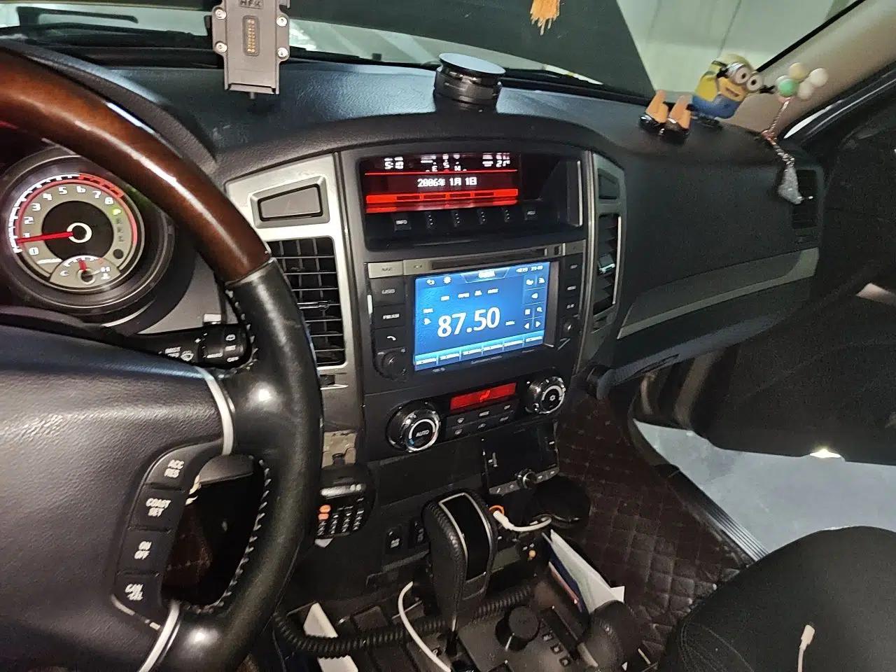 Mitsubishi Pajero 2016 3.0L Automatic Prestige Version China V Standard — миниатюра 13