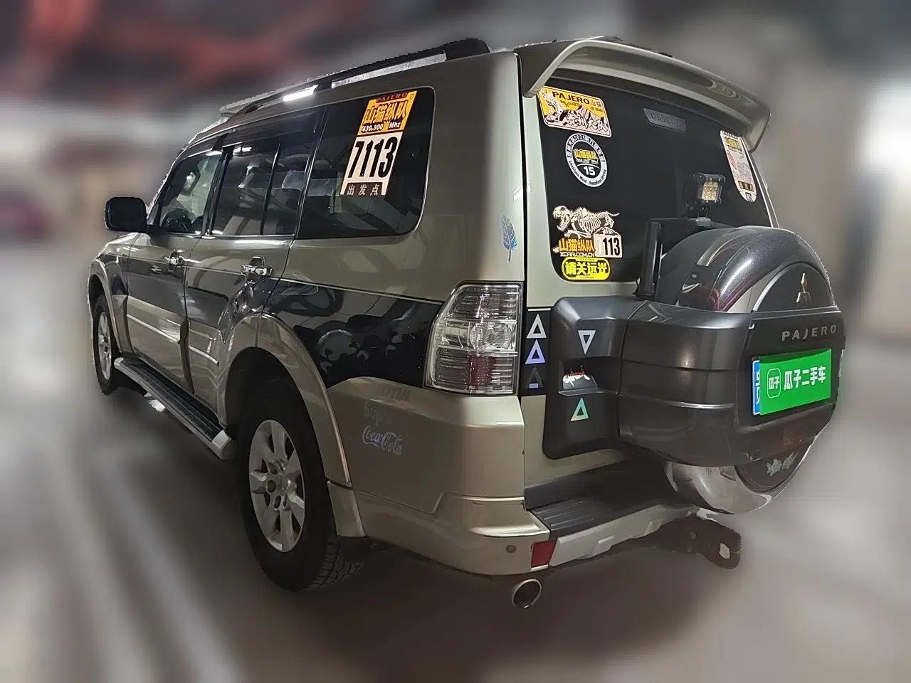 Mitsubishi Pajero 2016 3.0L Automatic Prestige Version China V Standard — миниатюра 4