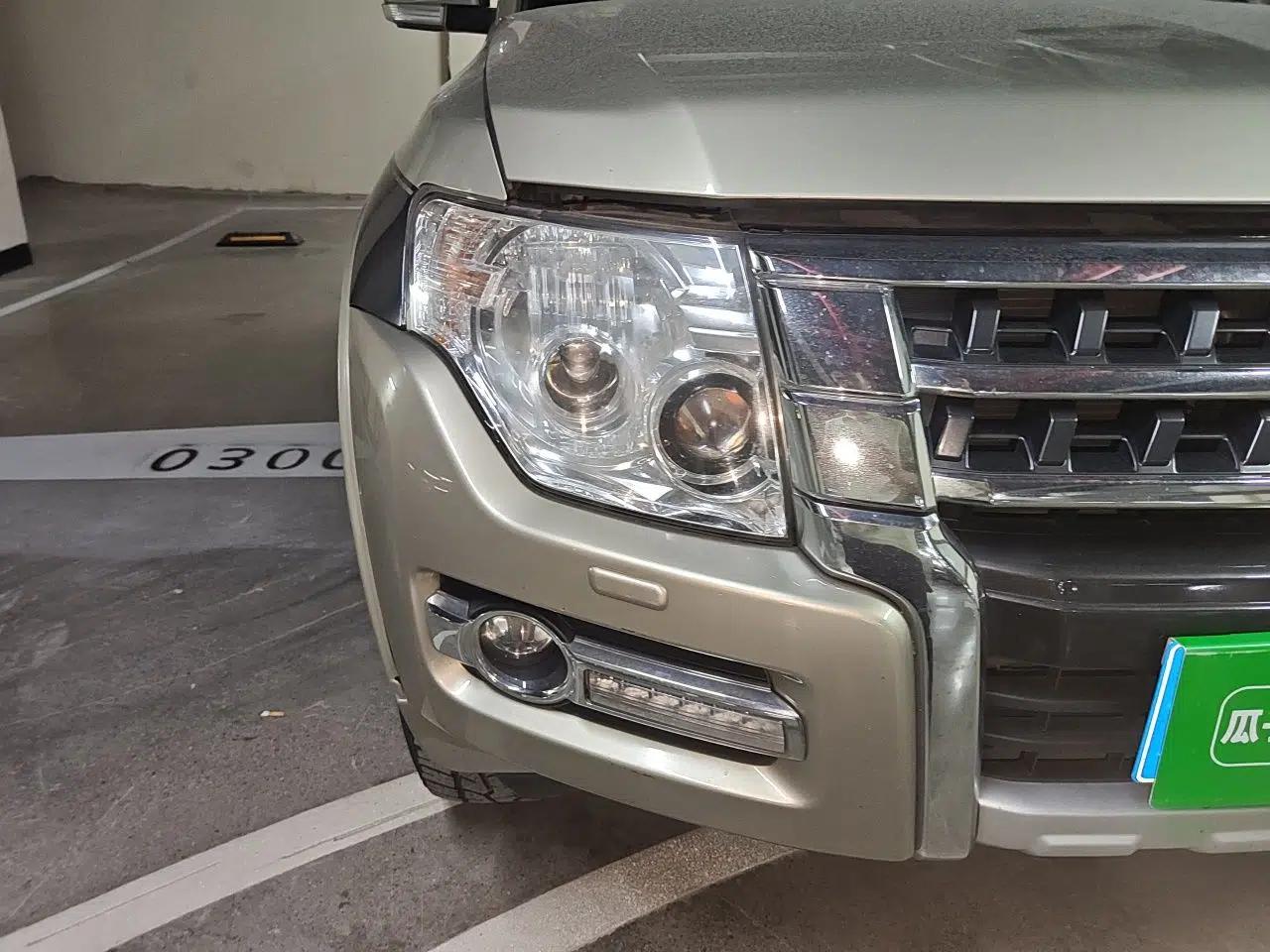 Mitsubishi Pajero 2016 3.0L Automatic Prestige Version China V Standard — миниатюра 7