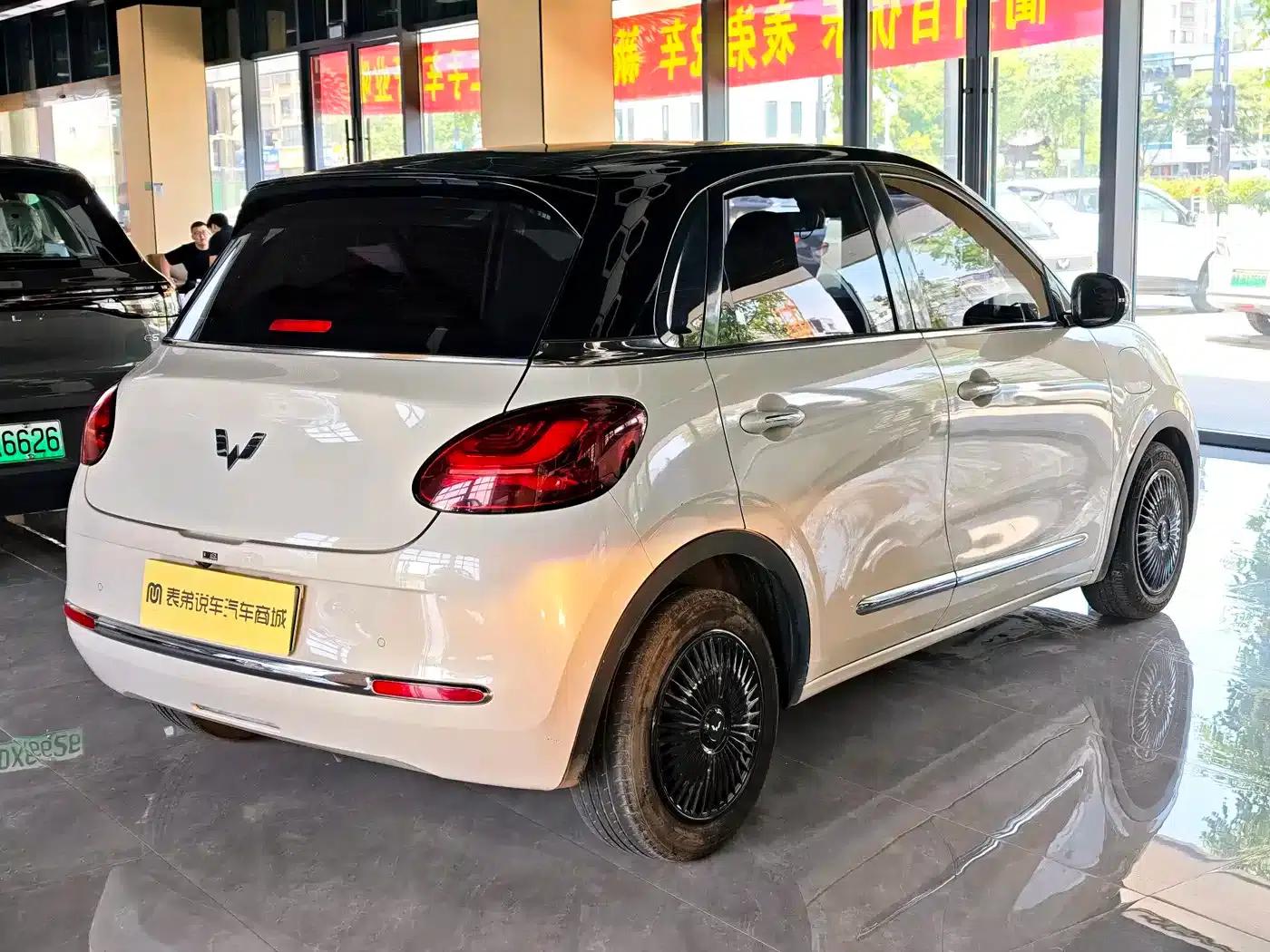 Wuling Bingo 2023 Model, 333km Range, Lingxi Connectivity+ Model — миниатюра 4