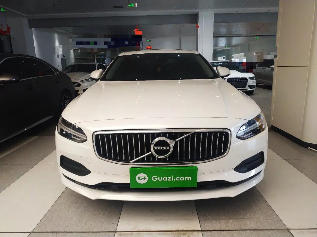 Volvo S90 2018 T4 Zhiyuan Edition — миниатюра 2