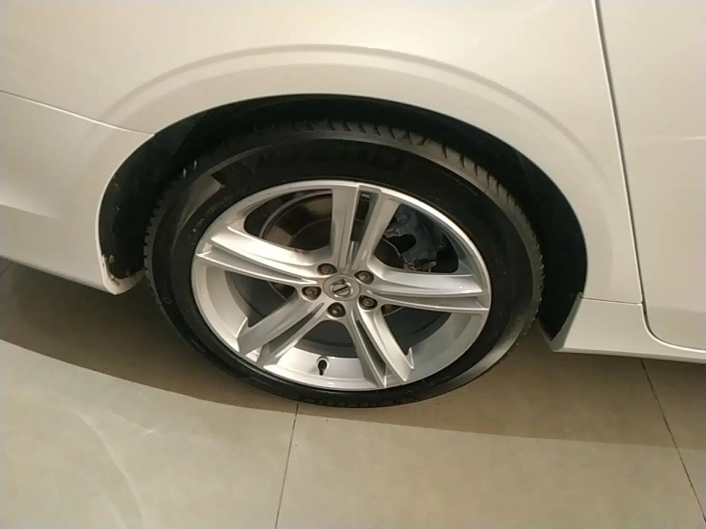 Volvo S90 2018 T4 Zhiyuan Edition — миниатюра 16