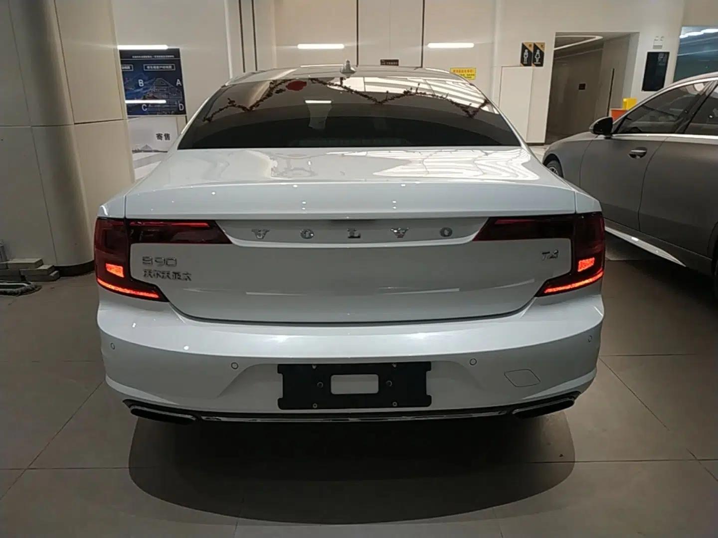 Volvo S90 2018 T4 Zhiyuan Edition — миниатюра 5