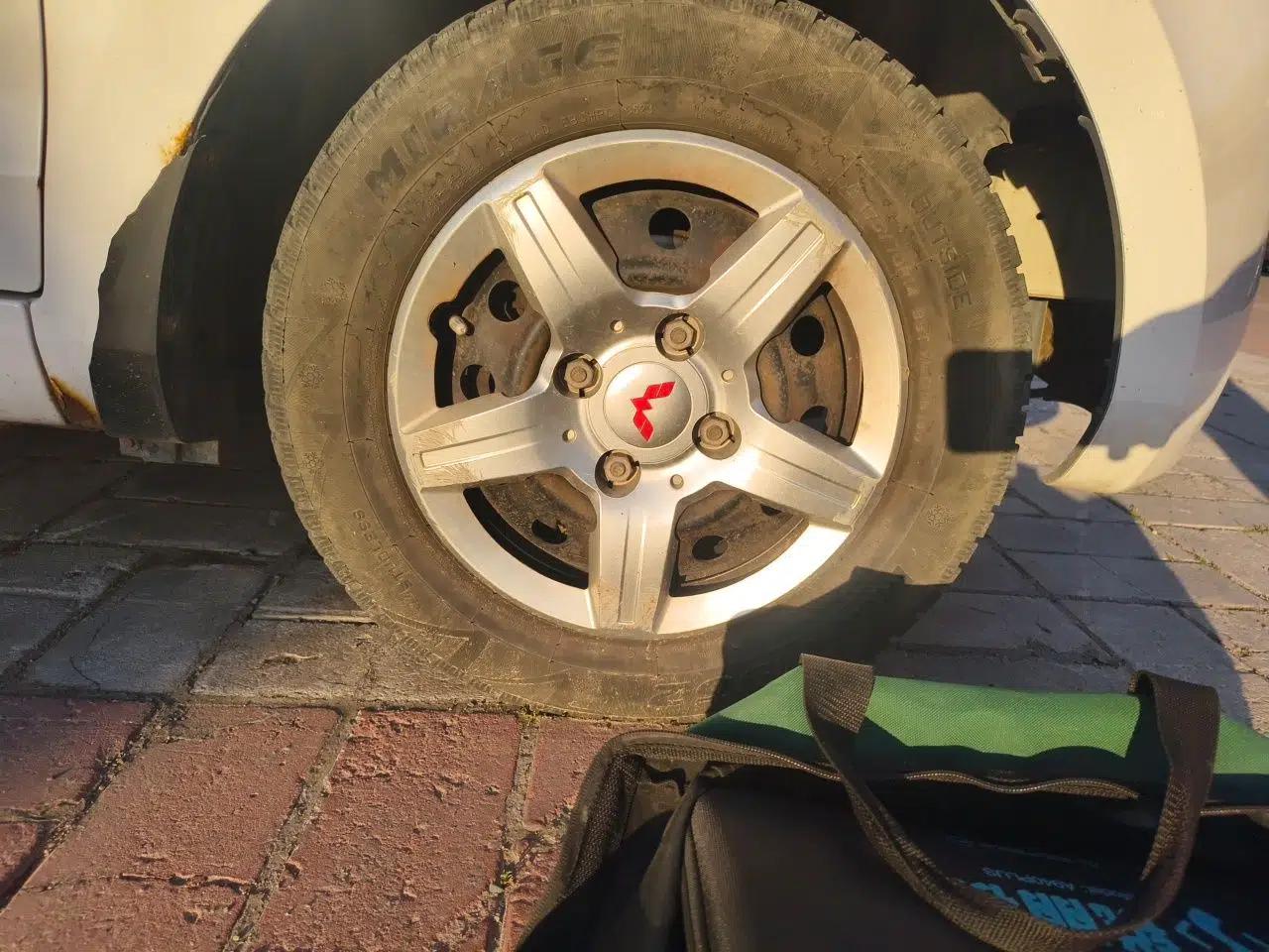 Wuling Hongguang 2014 1.2L Base Model China IV — миниатюра 8
