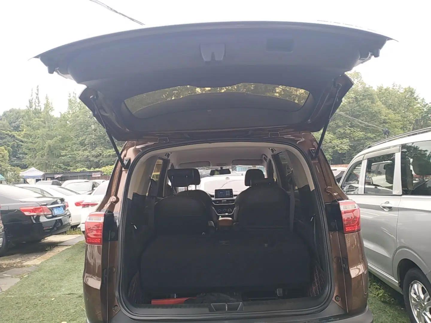 Wuling Hongguang S3 2019 1.5L Manual Comfort Model China VI Standard — миниатюра 22