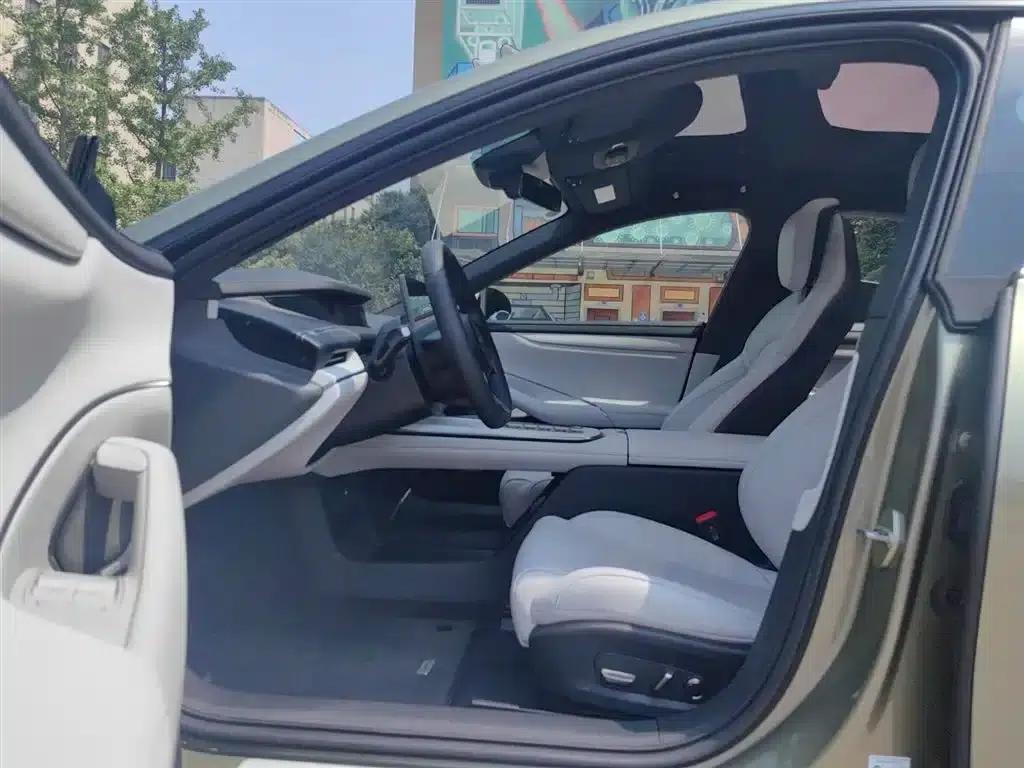 Xiaomi SU7 2024 Rear-Wheel Drive Long Range Advanced Intelligent Driving Pro Edition — миниатюра 5