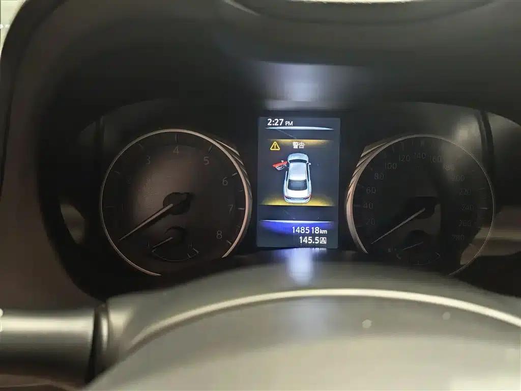 Infiniti Q50L 2016 2.0T Luxury Edition — миниатюра 3