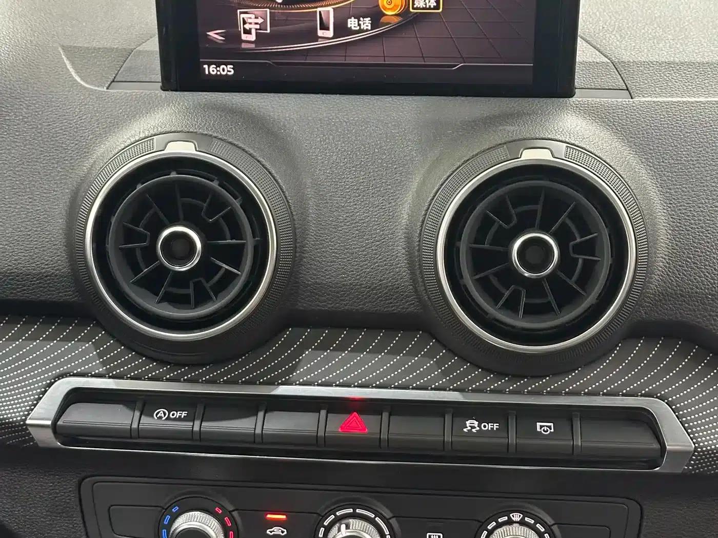 Audi Q2L 2018 35 TFSI Launch Edition (China VI Emission Standard) — миниатюра 14