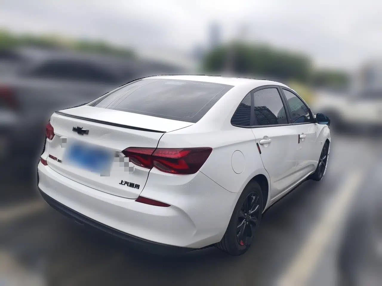 Chevrolet Monza 2019 Redline 320T Dual-Clutch Joyful Edition China VI Standard — миниатюра 6