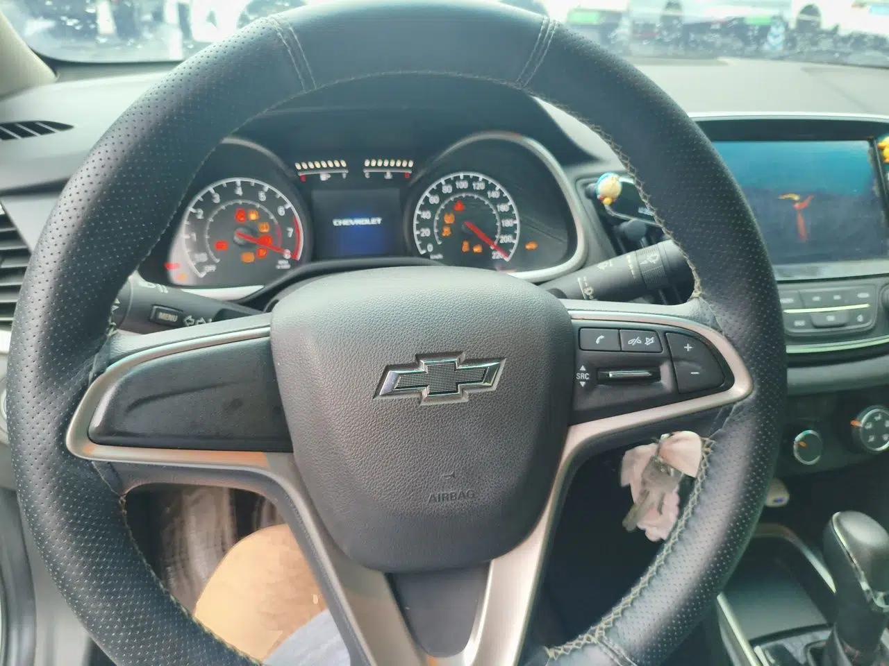 Chevrolet Monza 2019 Redline 320T Dual-Clutch Joyful Edition China VI Standard — миниатюра 10