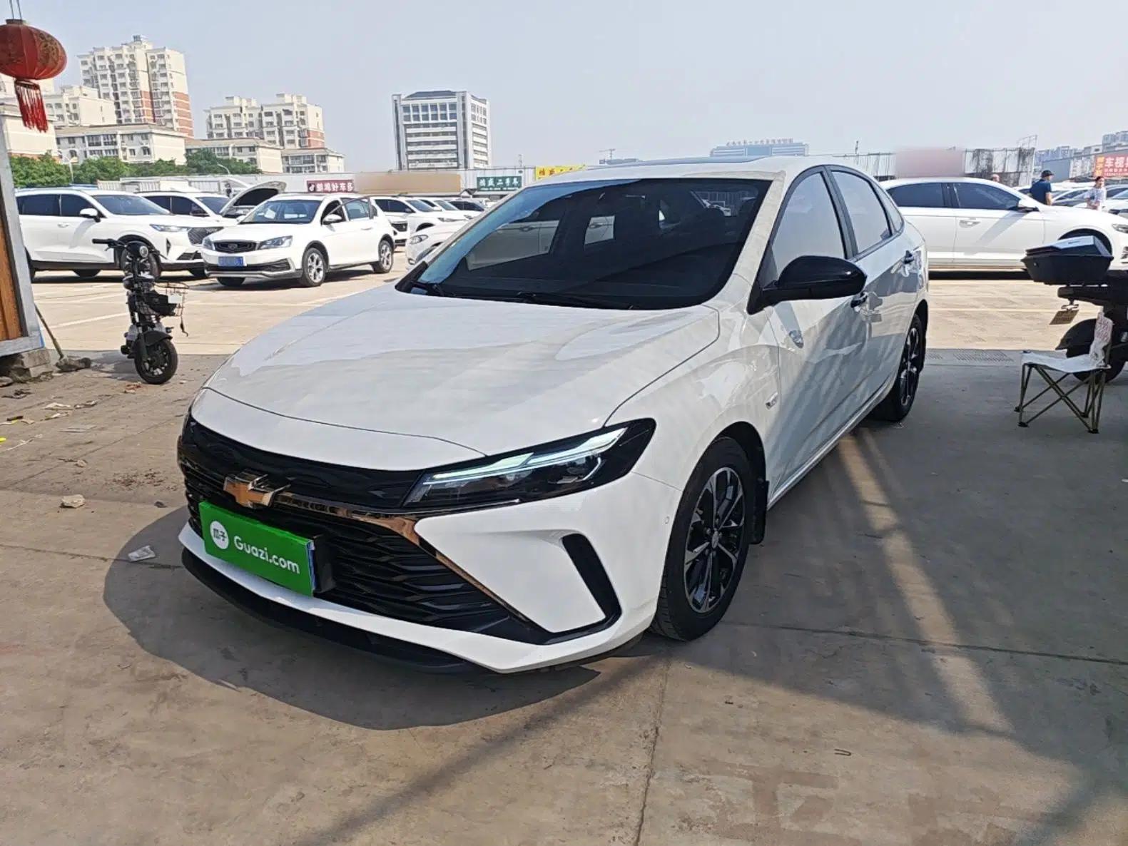 Chevrolet Monza 2023 1.3T Mild Hybrid Automatic Luxury Edition — миниатюра 1