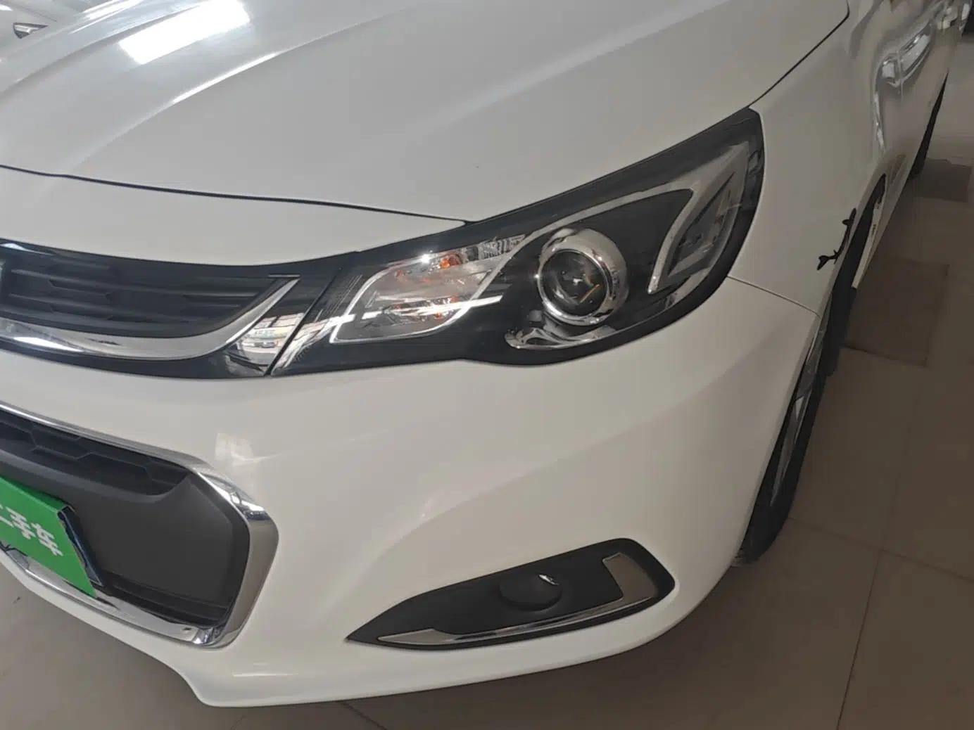 Chevrolet Malibu 2018 530T Automatic Comfort Edition — миниатюра 8