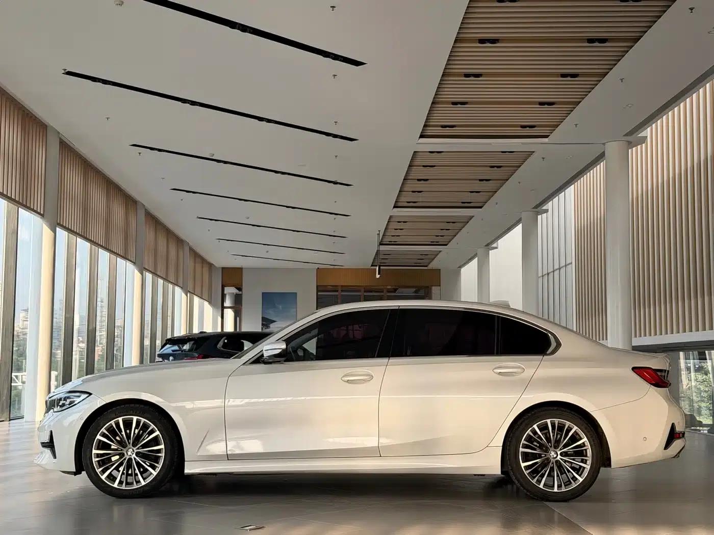 BMW 3 Series 2020 325Li First Edition — миниатюра 4