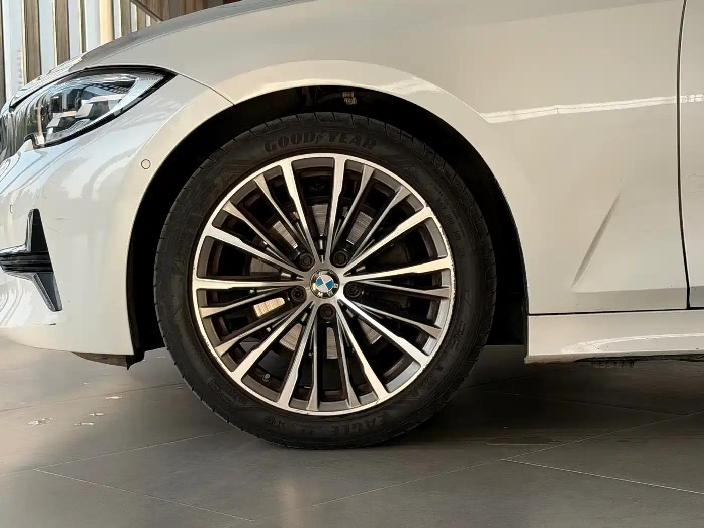 BMW 3 Series 2020 325Li First Edition — миниатюра 5