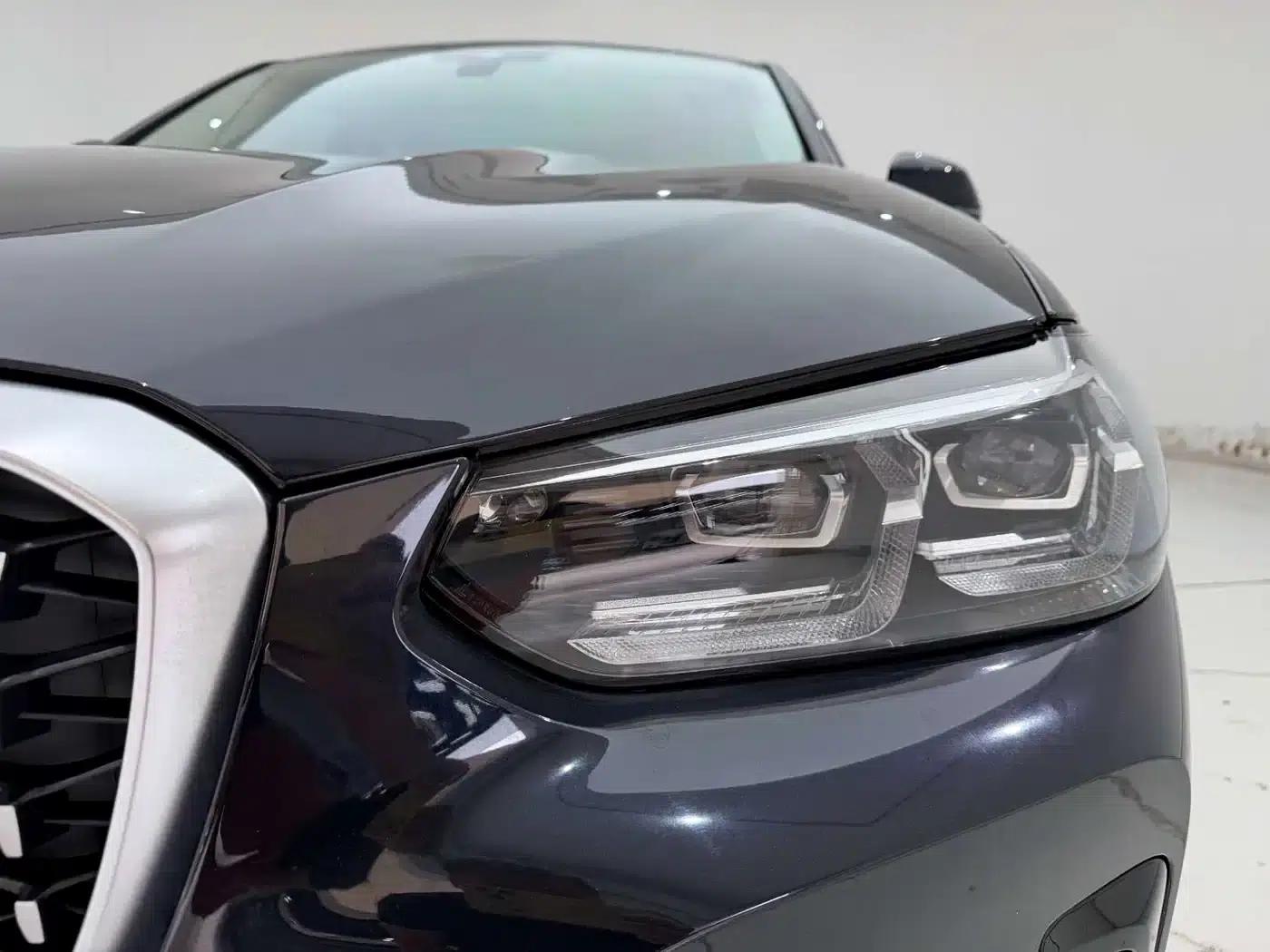 2022 BMW X4 xDrive 25i M Sport Package — миниатюра 2