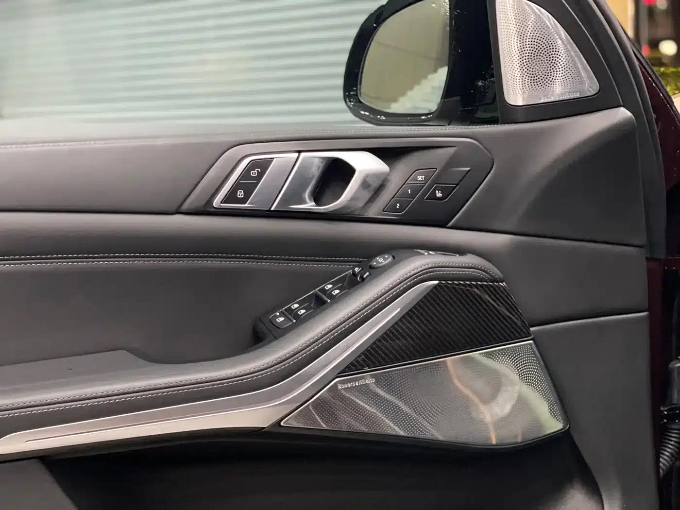 2022 BMW X5 M — миниатюра 10