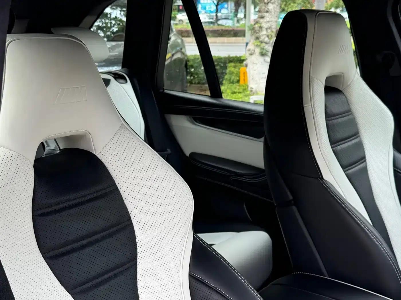 2015 BMW X5 M — миниатюра 15